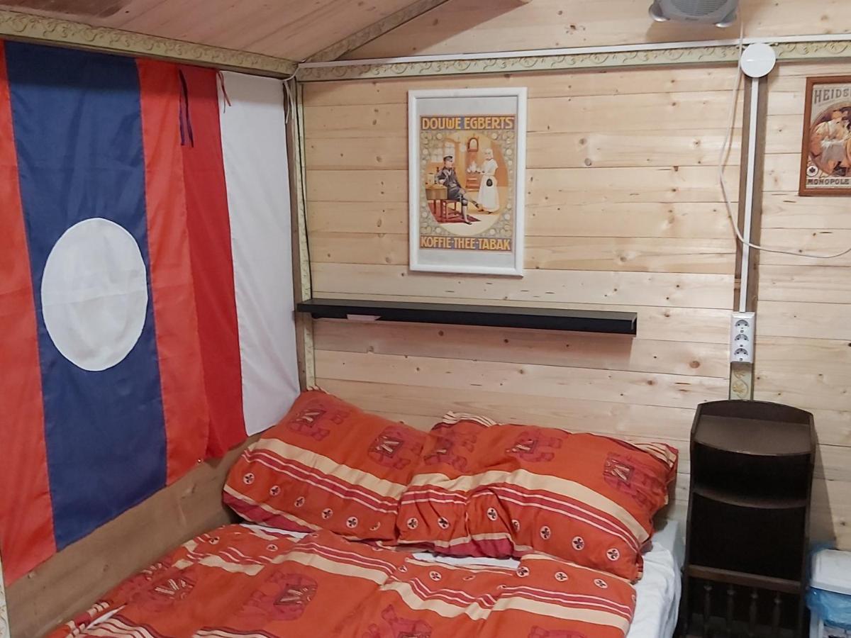 Bungalow Relax Terrace, Glamping Fahaz Siofok Ngoại thất bức ảnh