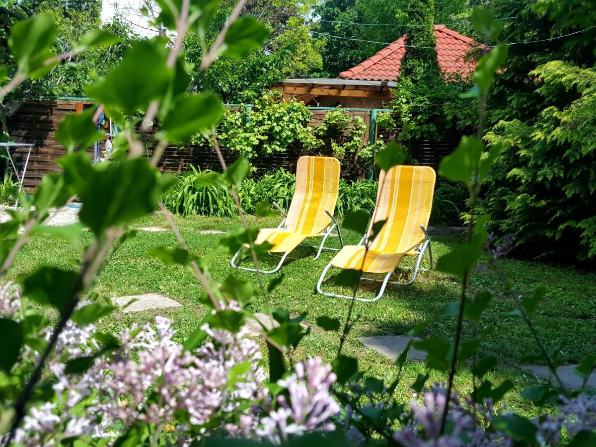 Bungalow Relax Terrace, Glamping Fahaz Siofok Ngoại thất bức ảnh