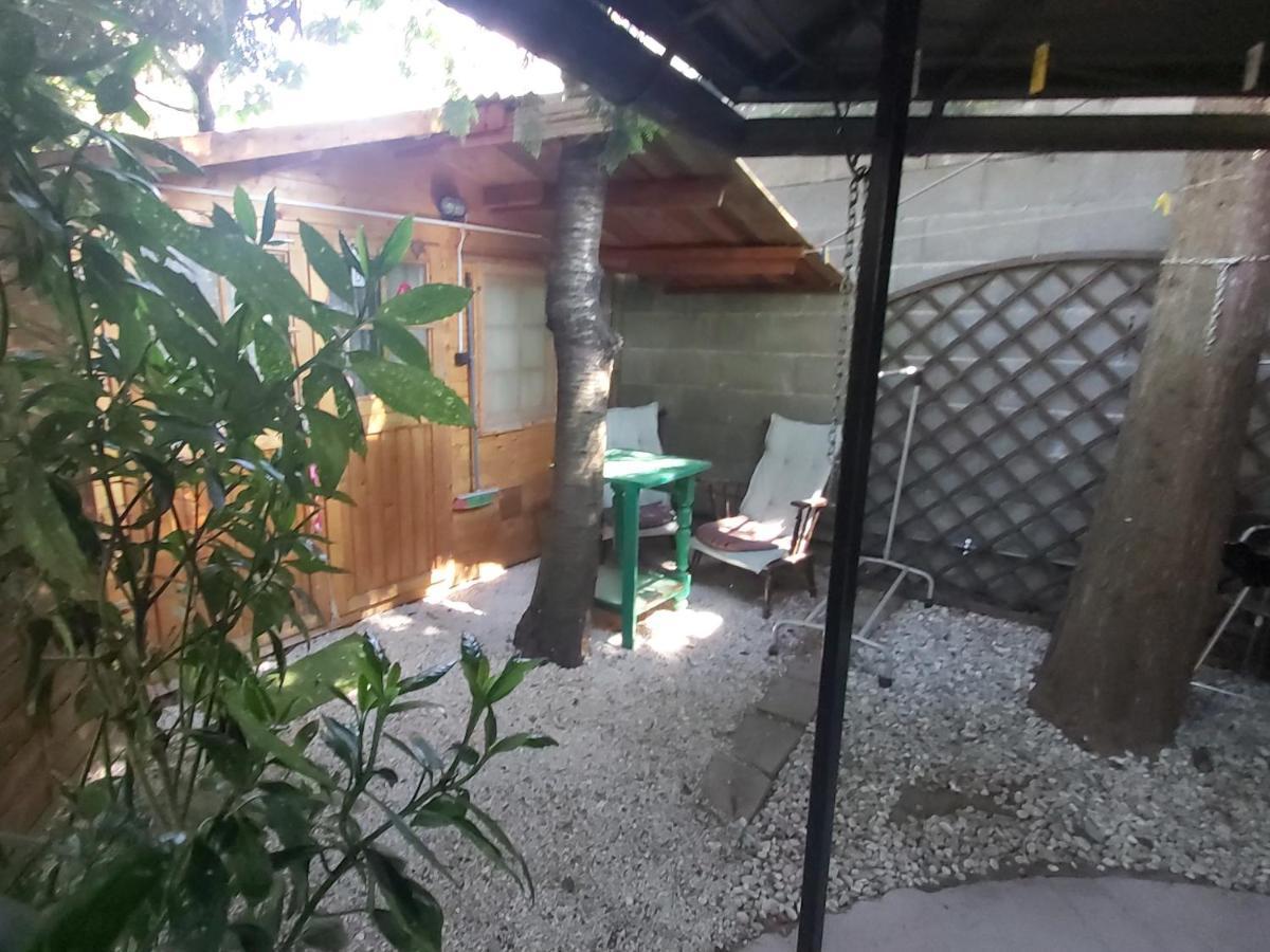 Bungalow Relax Terrace, Glamping Fahaz Siofok Ngoại thất bức ảnh